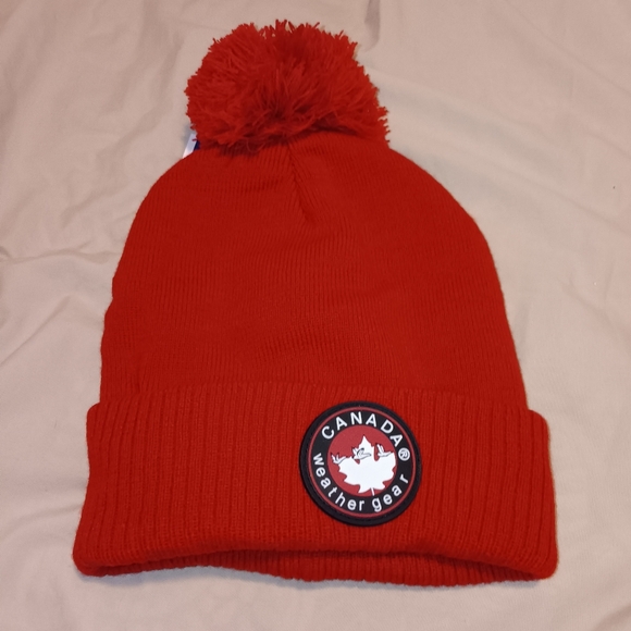 Men's Red Canada Weather Gear Toboggan Hat Beenie Medium must see - Picture 1 of 3